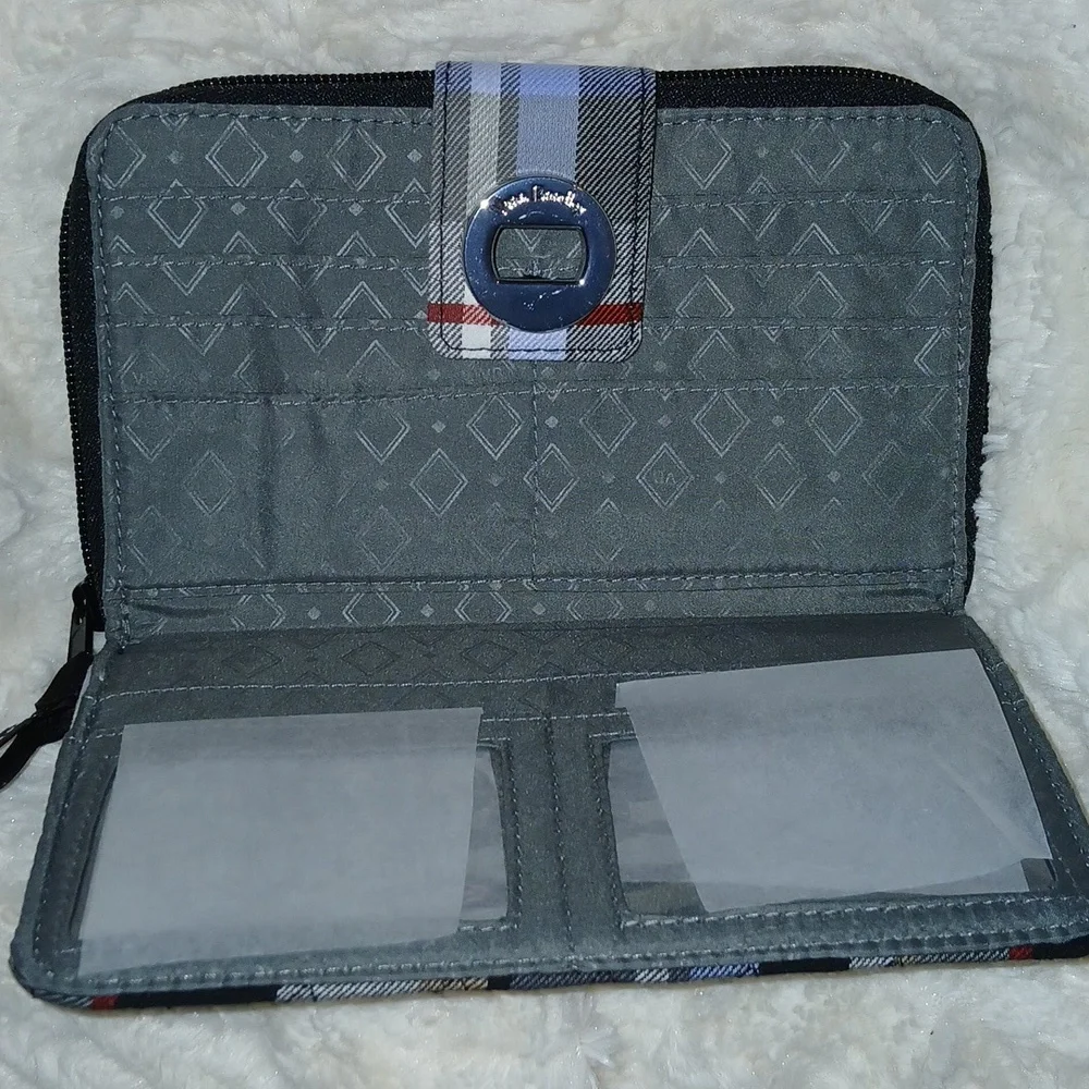 Vera Bradley Cotton Turn Lock Wallet w/RFID Protection - Picture 4 of 13